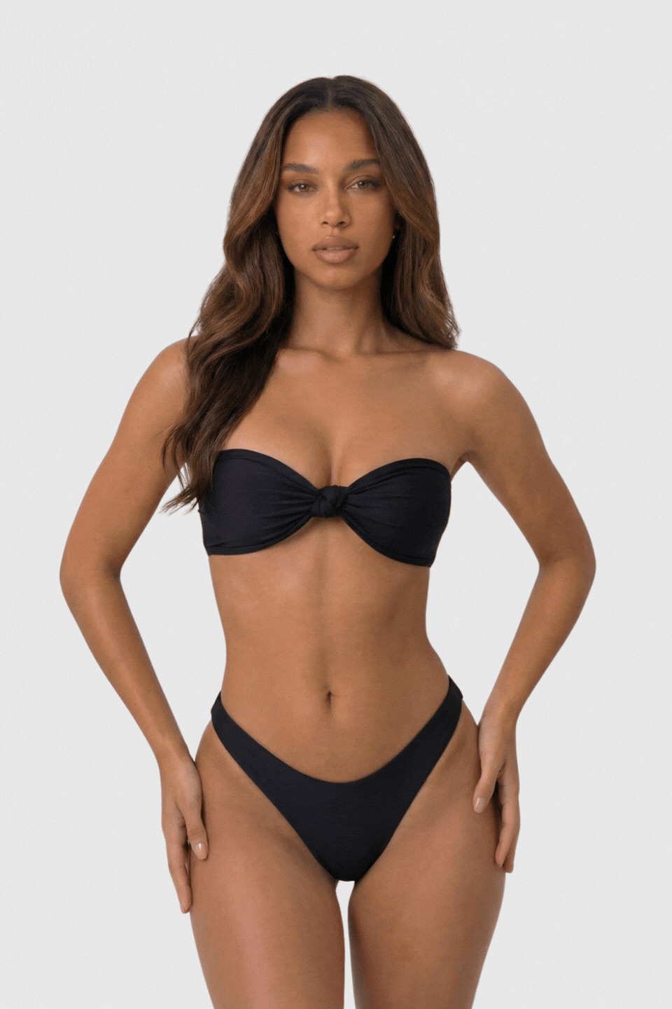 Nusa Bikini Top – Intense Black